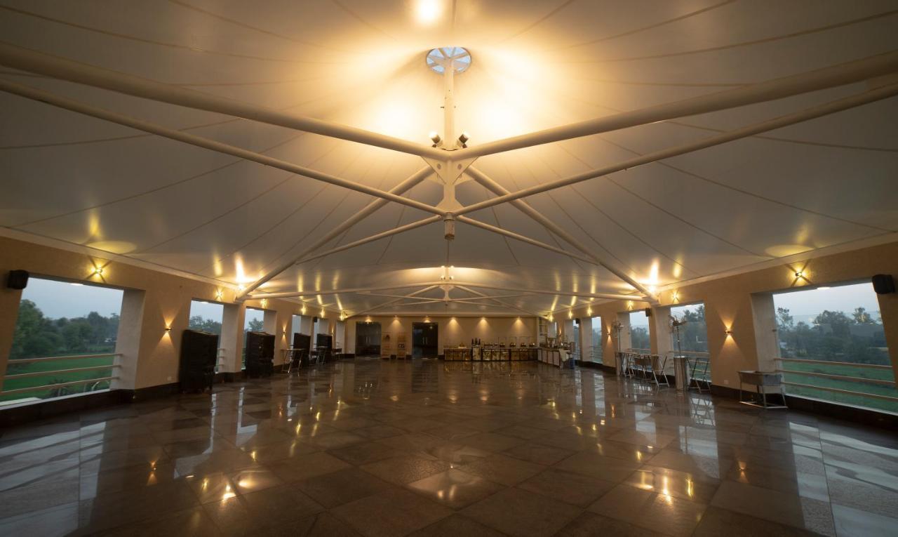 Hotel Rajhans Abhinandan Бхопал Экстерьер фото