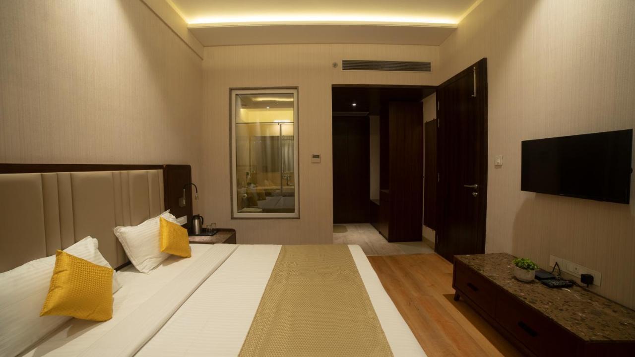 Hotel Rajhans Abhinandan Бхопал Экстерьер фото
